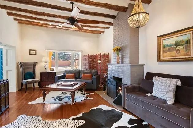 Ev (Casa de Trinidad - Historic Railyard )