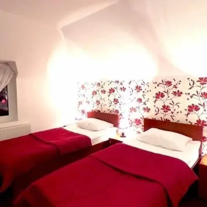 Classic Tek Büyük veya İki Ayrı Yataklı Oda