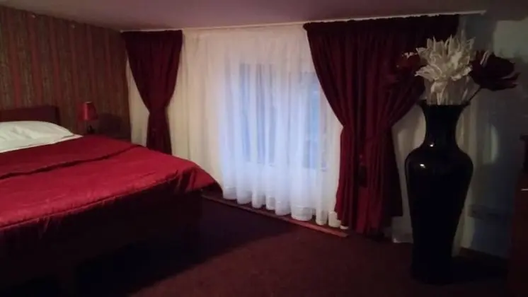 Classic Tek Büyük veya İki Ayrı Yataklı Oda