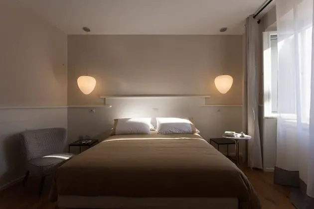 Tek Büyük Yataklı Oda, Balkon