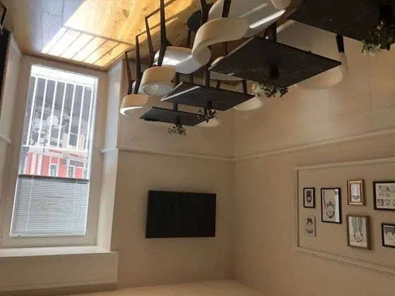 Tek Büyük Yataklı Oda, Balkon