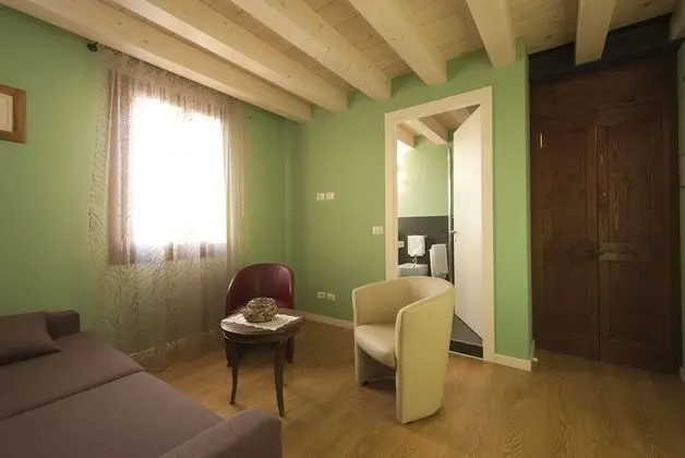 Junior Süit (Germano)