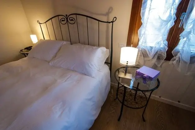 Tek Büyük Yataklı Oda (Girasoli)