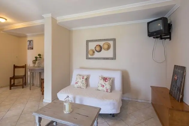 Kır Evi, 2 Yatak Odası, Bahçe Manzaralı