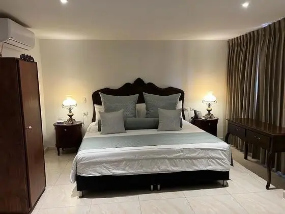 Luxury Oda, Balkon