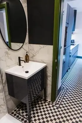 Ev