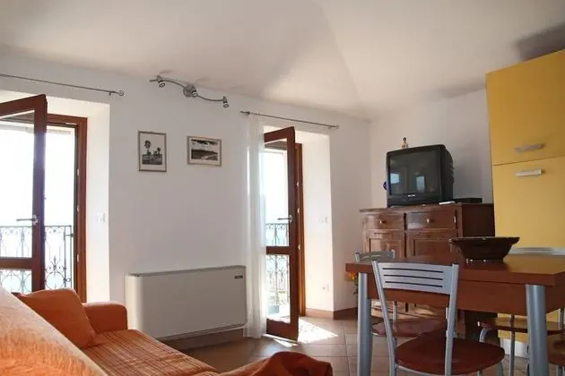 Apart Daire, 2 Yatak Odası (Borgo Sole 1)