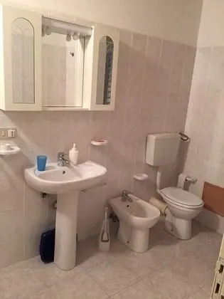 Üç Kişilik Oda, Balkon