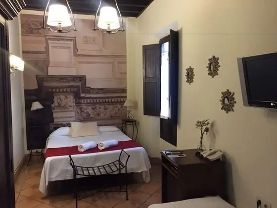Tek Büyük Yataklı Oda (with extra bed)