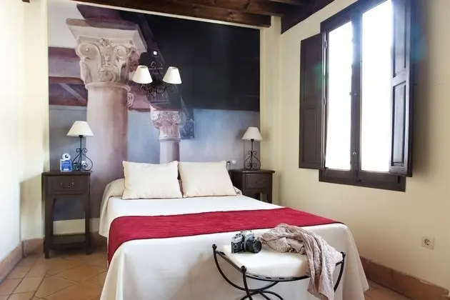 Tek Büyük Yataklı Oda (with extra bed)