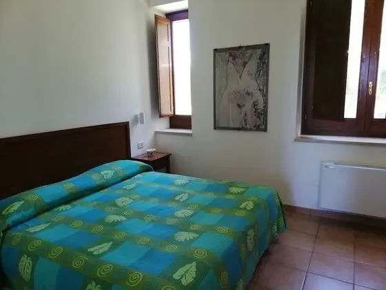 Family Oda, Bahçe Manzaralı
