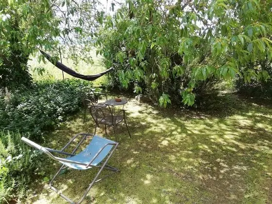 Family Oda, Bahçe Manzaralı