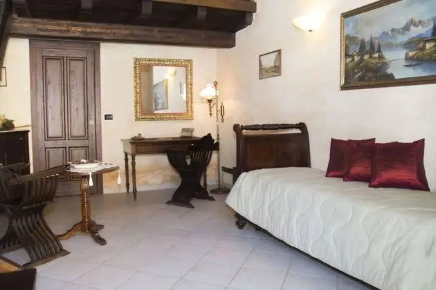 Üç Kişilik Oda (Melissa)