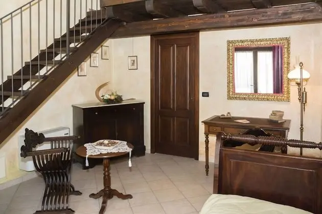 Üç Kişilik Oda (Melissa)