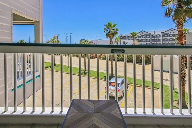 Daire, 1 Büyük (Queen) Boy Yatak ve Çekyat, Balkon, Plaj Manzaralı