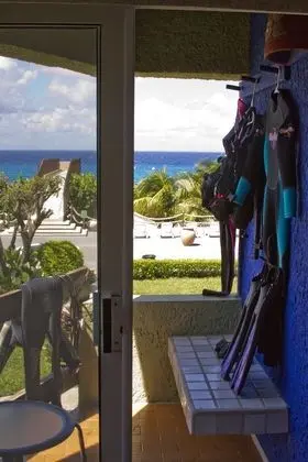 Oda, Buzdolabı, Kısmi Deniz Manzarası
