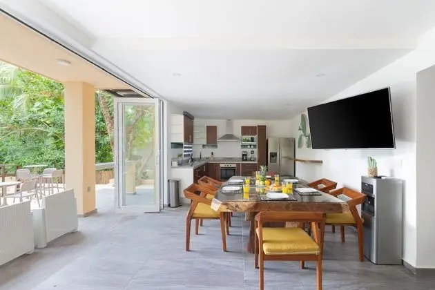 Villa, 6 Yatak Odası (Vacation)