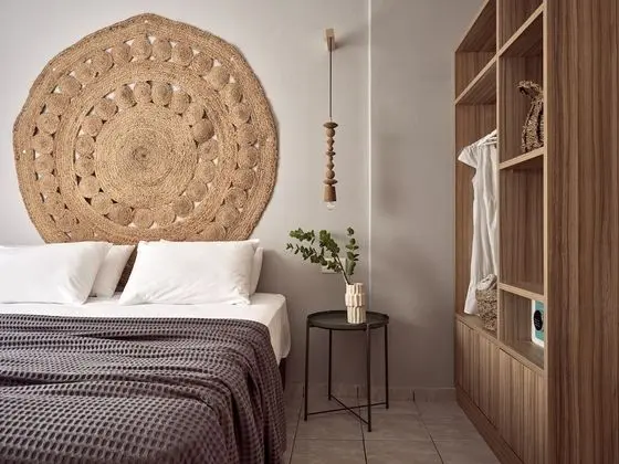 Deluxe Tek Büyük Yataklı Oda, 1 Yatak Odası, Kısmi Deniz Manzaralı, Bahçeli