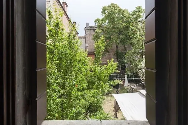 Economy Tek Büyük Yataklı Oda