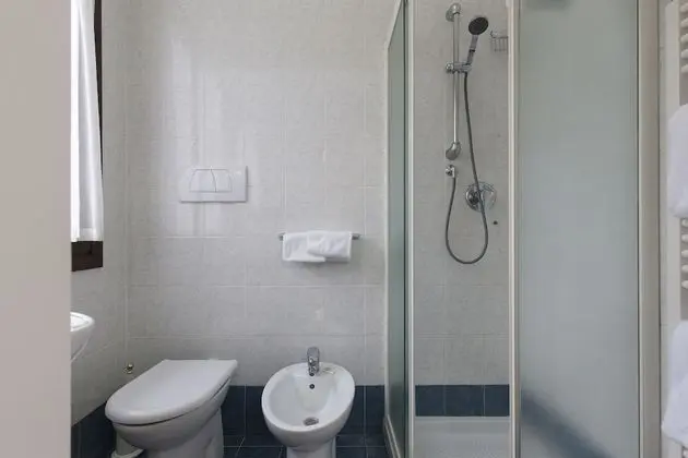 Economy Tek Büyük Yataklı Oda