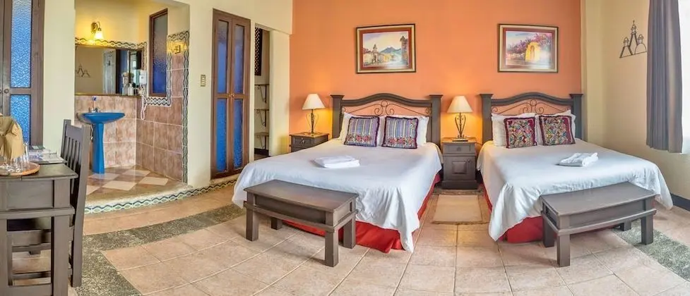 Deluxe Tek Büyük Yataklı Oda, Bahçe Manzaralı, Avlu
