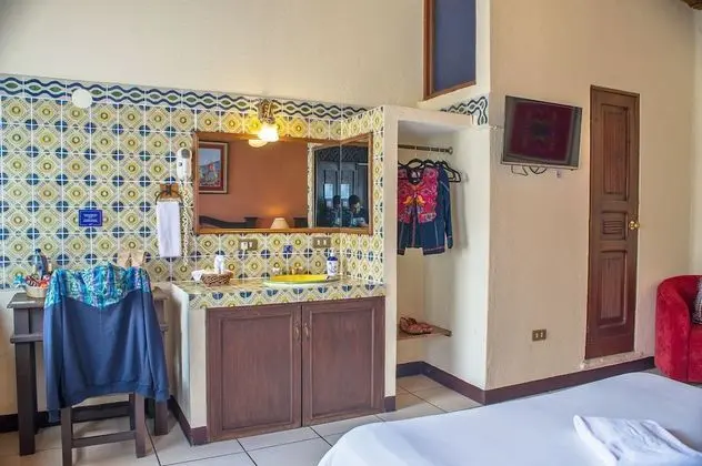Deluxe Tek Büyük Yataklı Oda, Bahçe Manzaralı, Avlu