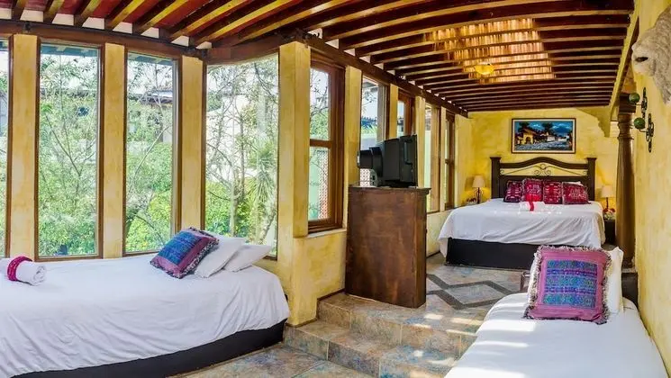 Deluxe Üç Kişilik Oda, Bahçe Manzaralı, Avlu