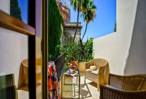 Deluxe Oda, Balkon