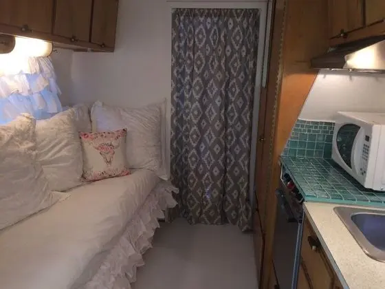 Karavan (The Armadillo Airstream Trailer)