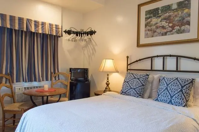 Oda, Zemin Kat (1 Queen Bed & 1 Twin Bed)