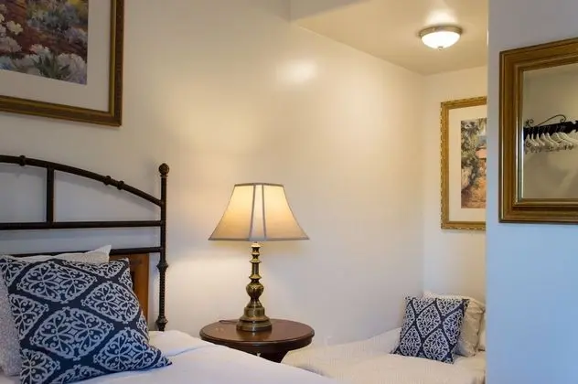 Oda, Zemin Kat (1 Queen Bed & 1 Twin Bed)