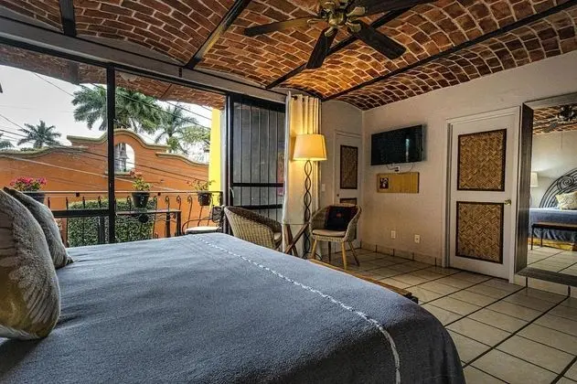 La Luna, 1 King bed