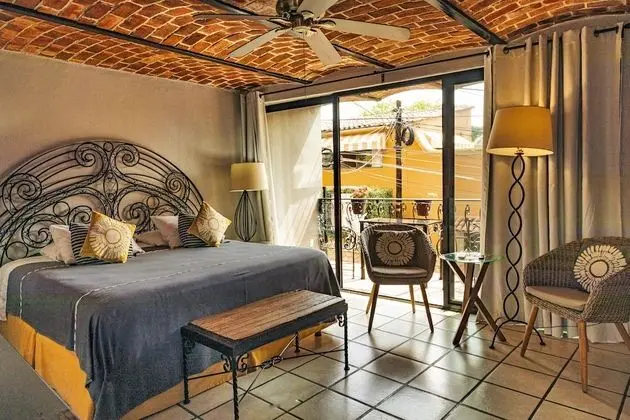 La Luna, 1 King bed
