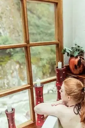 Süit, Nehir Manzaralı