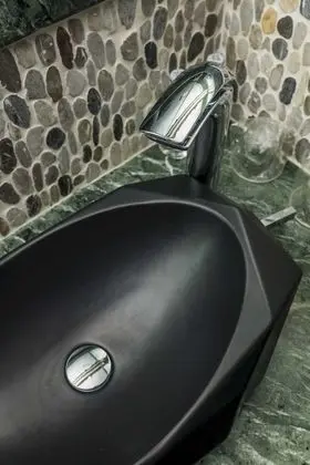 Süit, Nehir Manzaralı