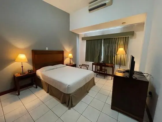 Single Room, One Double Bed, Non-Smoking