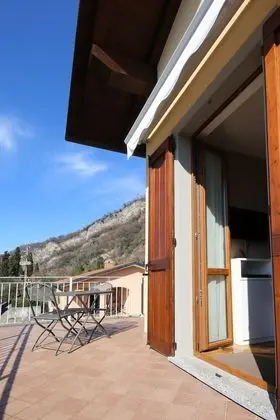 Panoramic Tek Büyük Yataklı Oda, Teras, Göl Kenarı