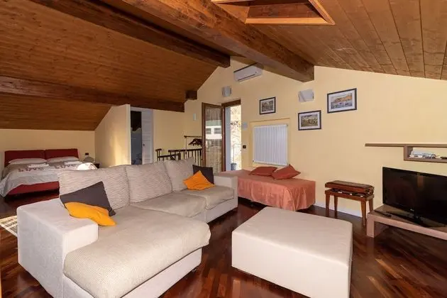 Superior Oda, Balkon, Göl Kenarı