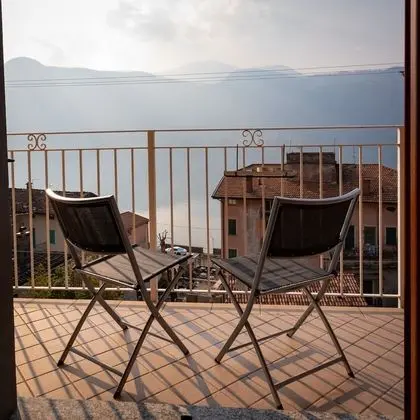 Superior Oda, Balkon, Göl Kenarı