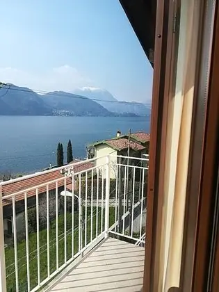 Superior Oda, Balkon, Göl Kenarı