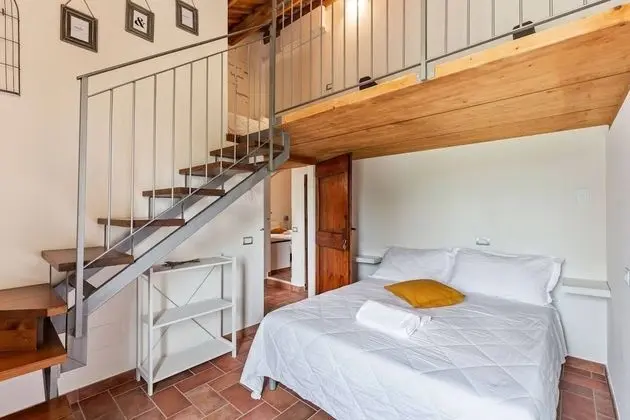 Comfort Üç Kişilik Oda, 1 Yatak Odası, Tepe Manzaralı, Bahçeli