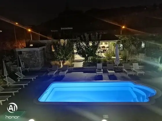 Family Süit, Havuz Manzaralı, Avlu