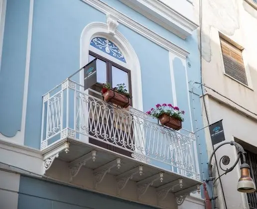 Deluxe Üç Kişilik Oda, Buzdolabı, Şehir Manzaralı