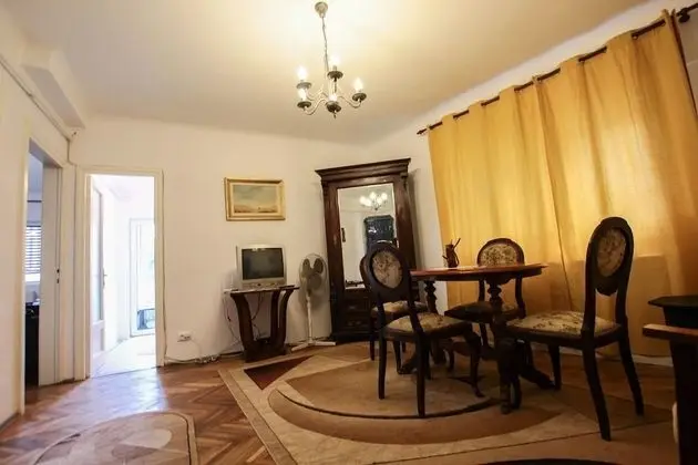 Apart Daire, Bahçe Manzaralı
