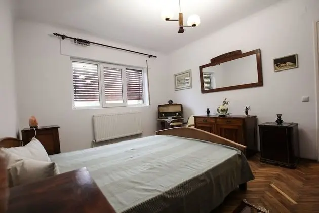 Apart Daire, Bahçe Manzaralı