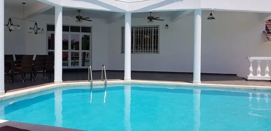 Luxury Villa, 3 Yatak Odası, Kişiye Özel Havuzlu, Bahçe Manzaralı