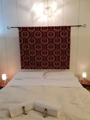 Üç Kişilik Oda, Ortak Banyo