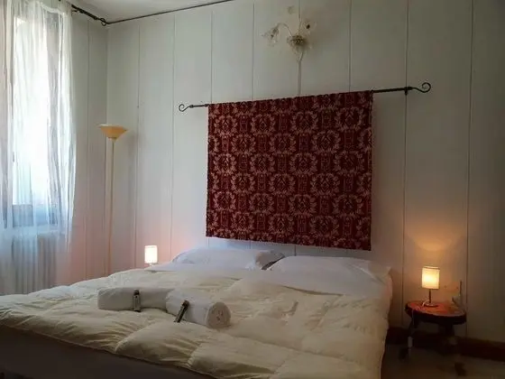 Üç Kişilik Oda, Ortak Banyo