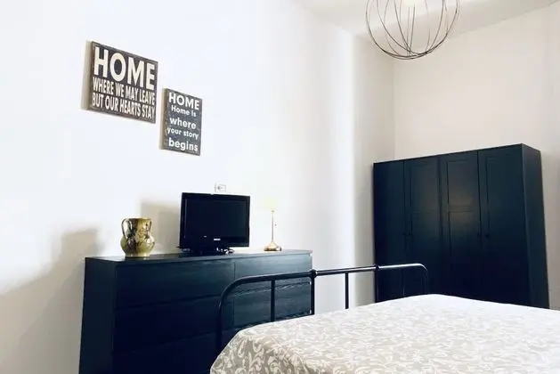 Apart Daire, 3 Yatak Odası (stair access only)