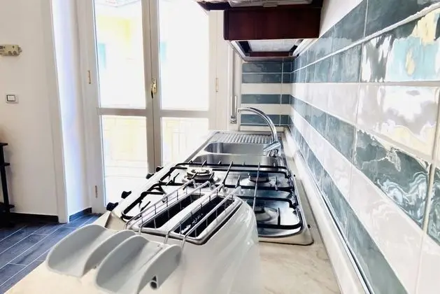 Apart Daire, 3 Yatak Odası (stair access only)